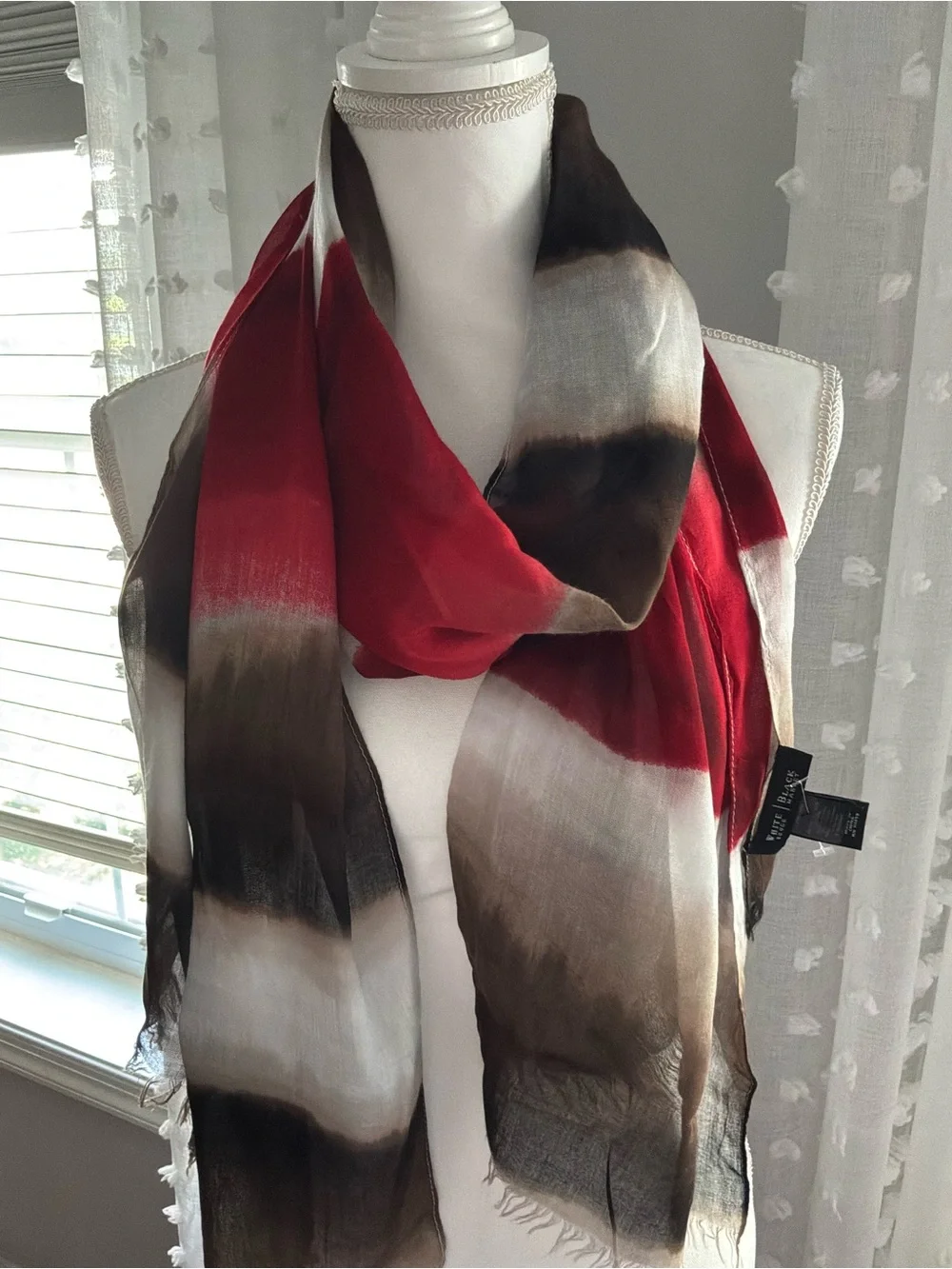 NWOT White House Black Market Red, Brown & Cream Gradient Scarf